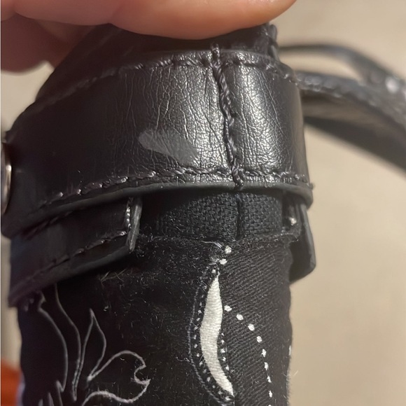 Thirty-One Black & White Floral Fabric Purse - NWOT. - Picture 4 of 4